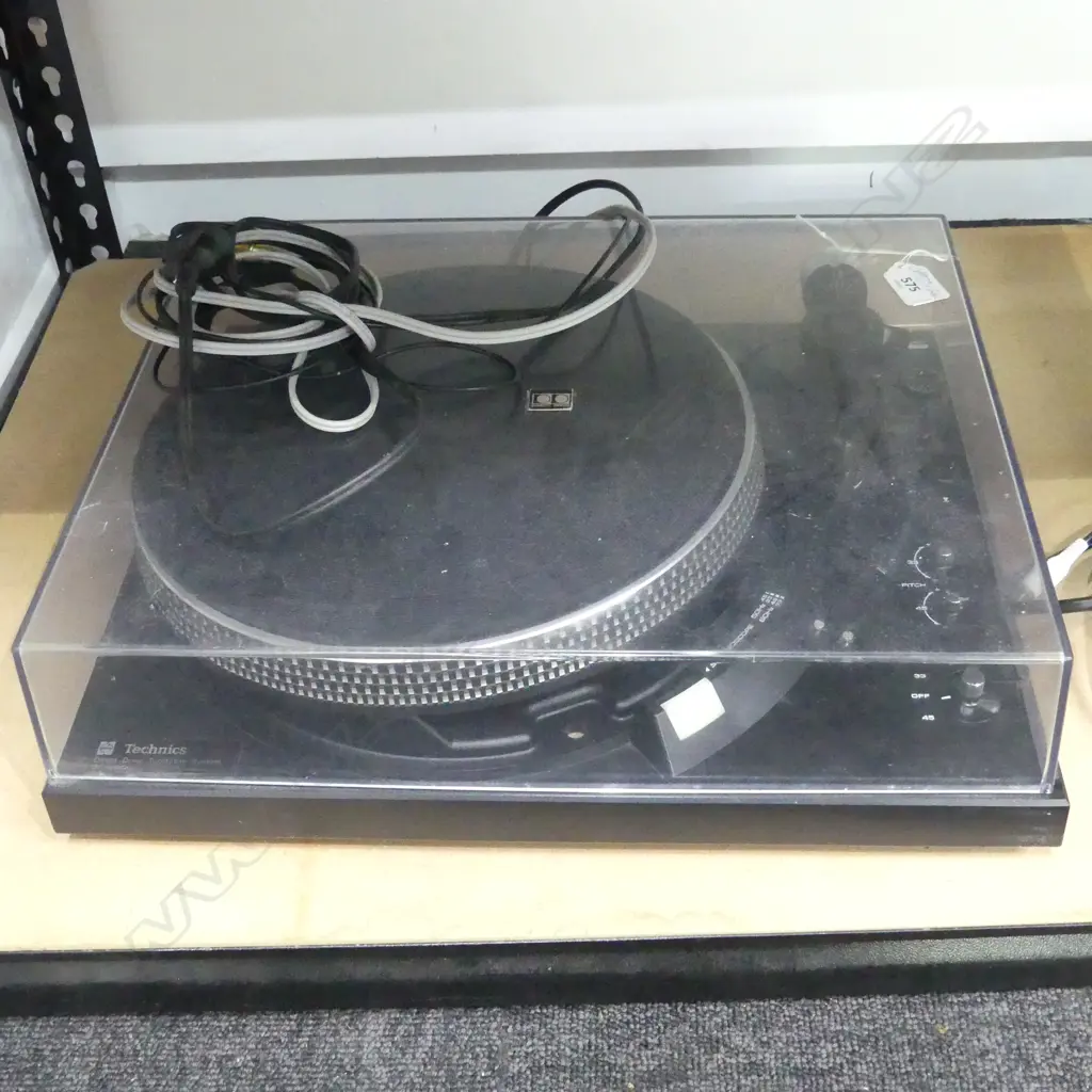 TECHNICS SL2000 TURNTABLE (NO CARTRIDGE) Image 1++