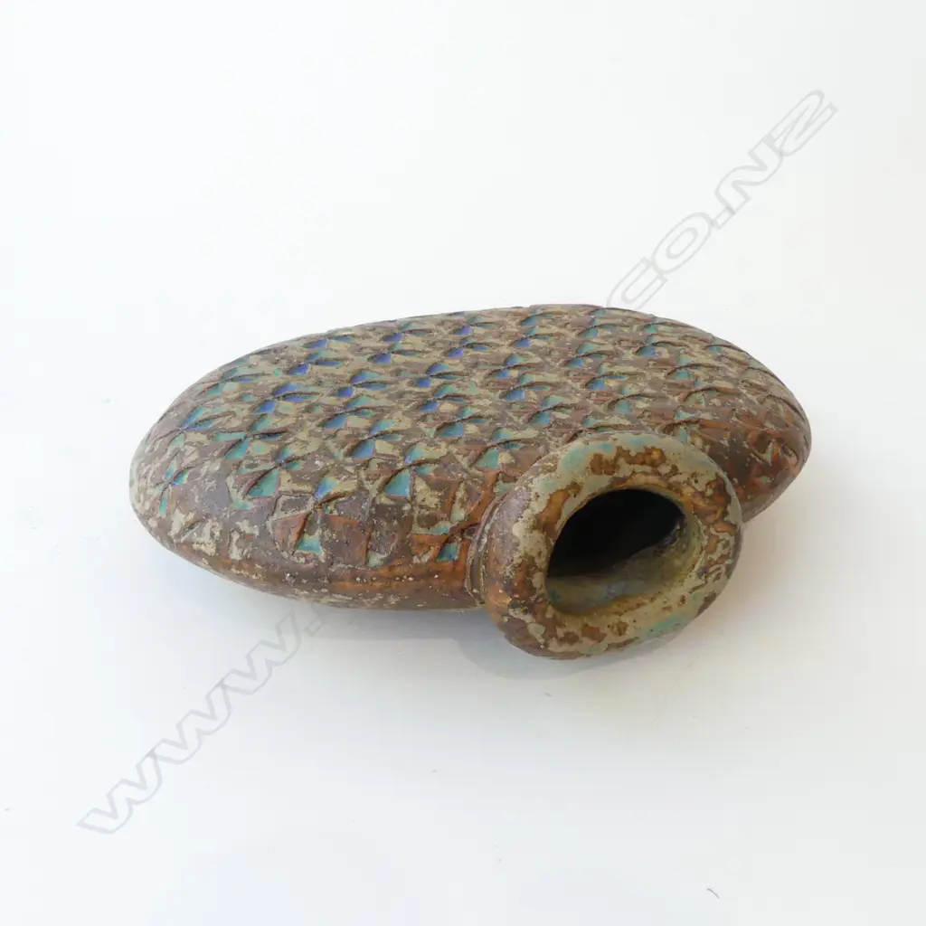 DON THORNLEY POTTERY WALL HANGING 230x280mm Image 1++
