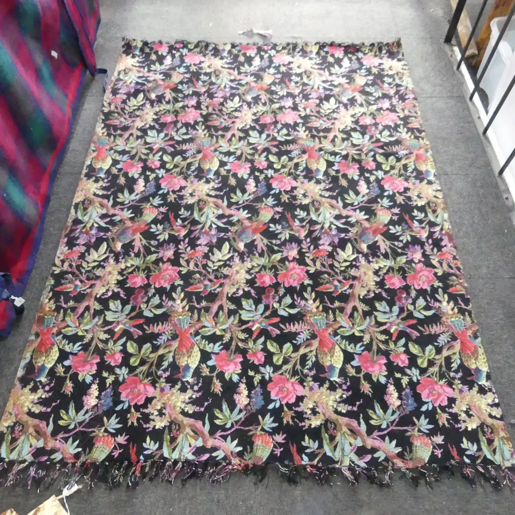 FLORAL PRINT RUG w. NON SLIP UNDERLAY 2000x1400mm Image 1++