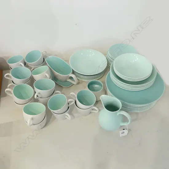 LG POOLE SEAGULL / ICE GREEN TWINTONE DINNER SET...