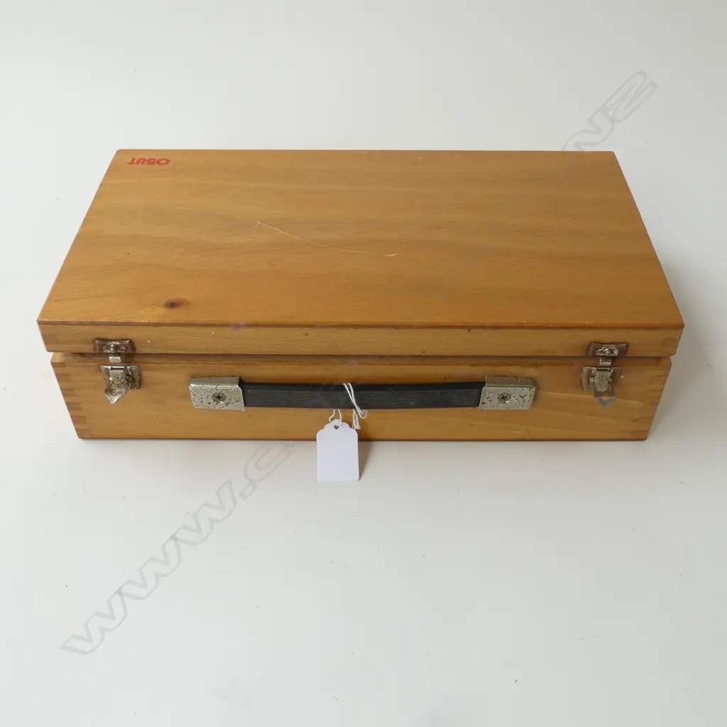 CASED OBUT PETANQUE SET Image 1++