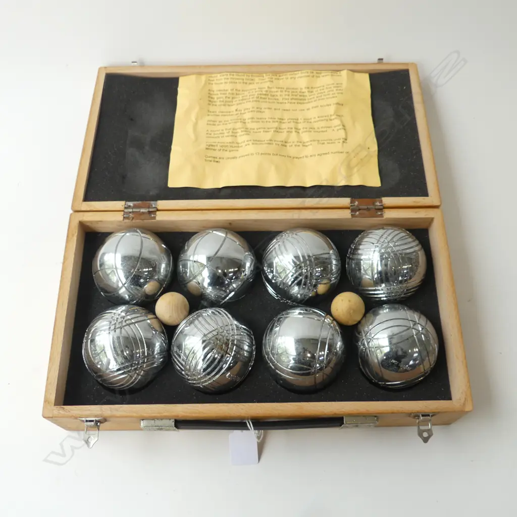 CASED OBUT PETANQUE SET Image 1++