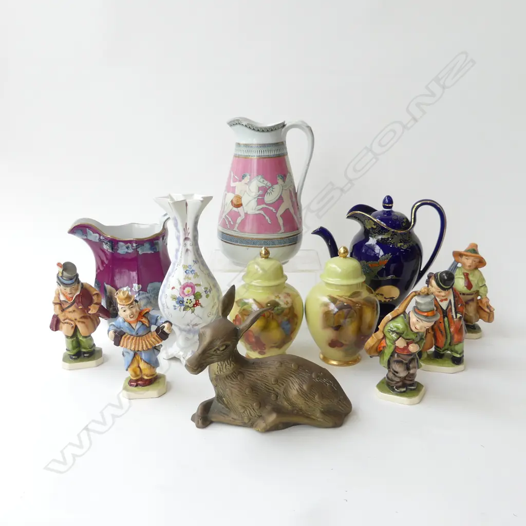 3 PCES LATE 19thC CHINA, PR LIDDED GINGER JARS, BLUE TEAPOT, 5 FIGURINES AF, BRASS DEER FAWN Image 1++