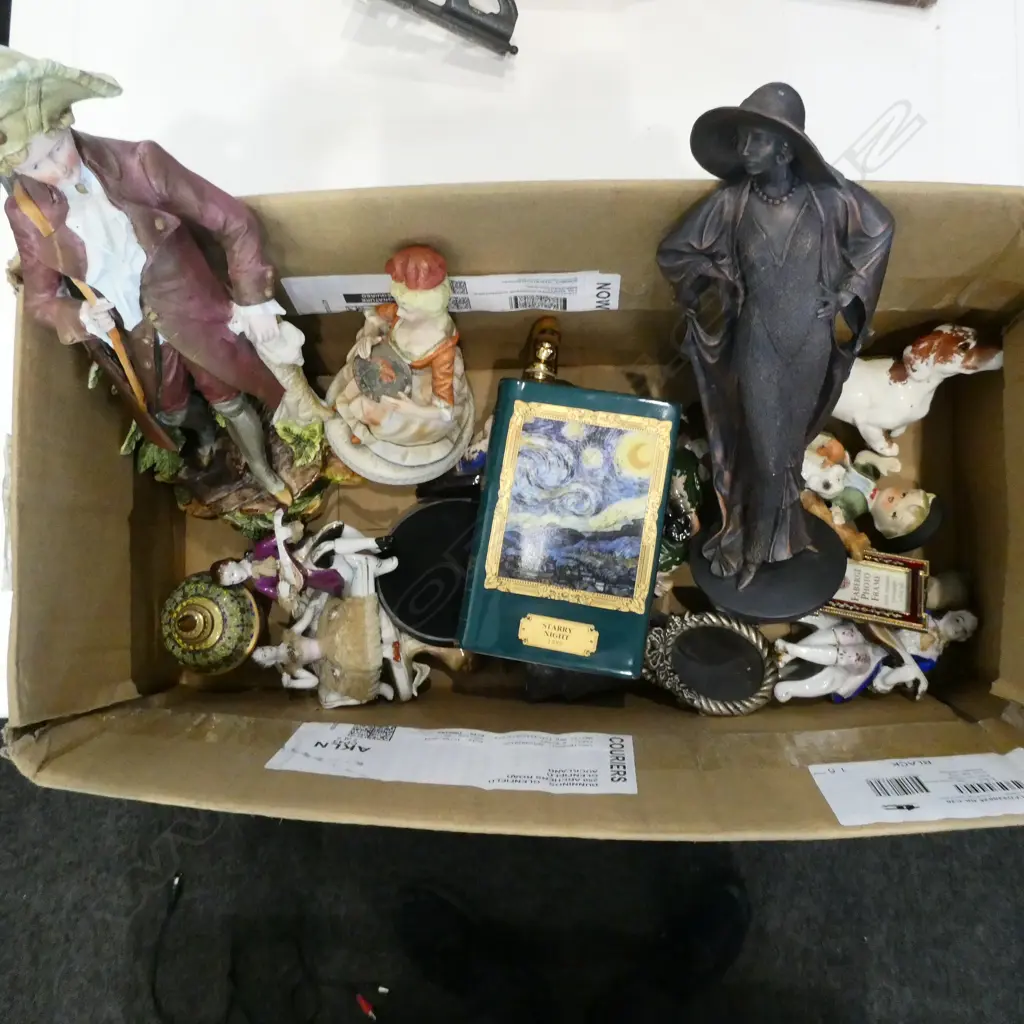 PORCELAIN FIGURES ETC Image 1++