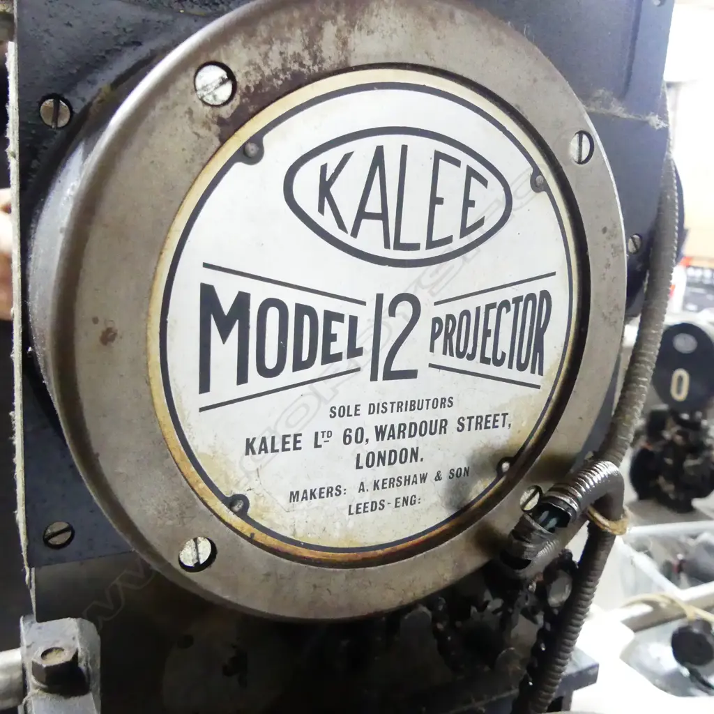 LARGE VINTAGE KALLE (LONDON) 35 MODEL 12 COMMERCIAL MOVIE PROJECTOR ON 'C&W WALKER SYDNEY' CAST IRON BASE H2040MM Image 1++