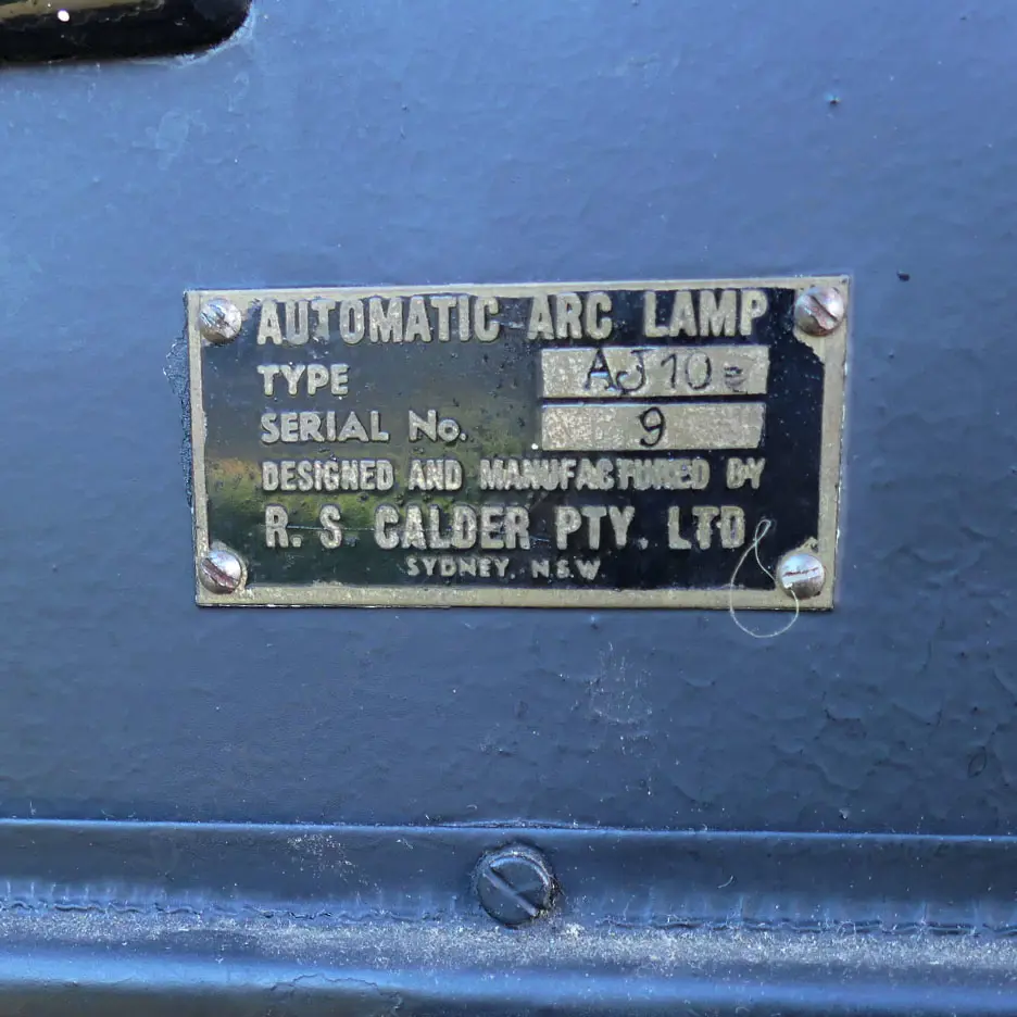 LARGE VINTAGE KALLE (LONDON) 35 MODEL 12 COMMERCIAL MOVIE PROJECTOR ON 'C&W WALKER SYDNEY' CAST IRON BASE H2040MM Image 1++