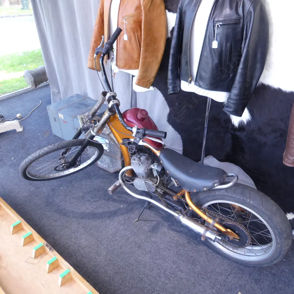 VINTAGE CHOPPER BIKE Image 1++