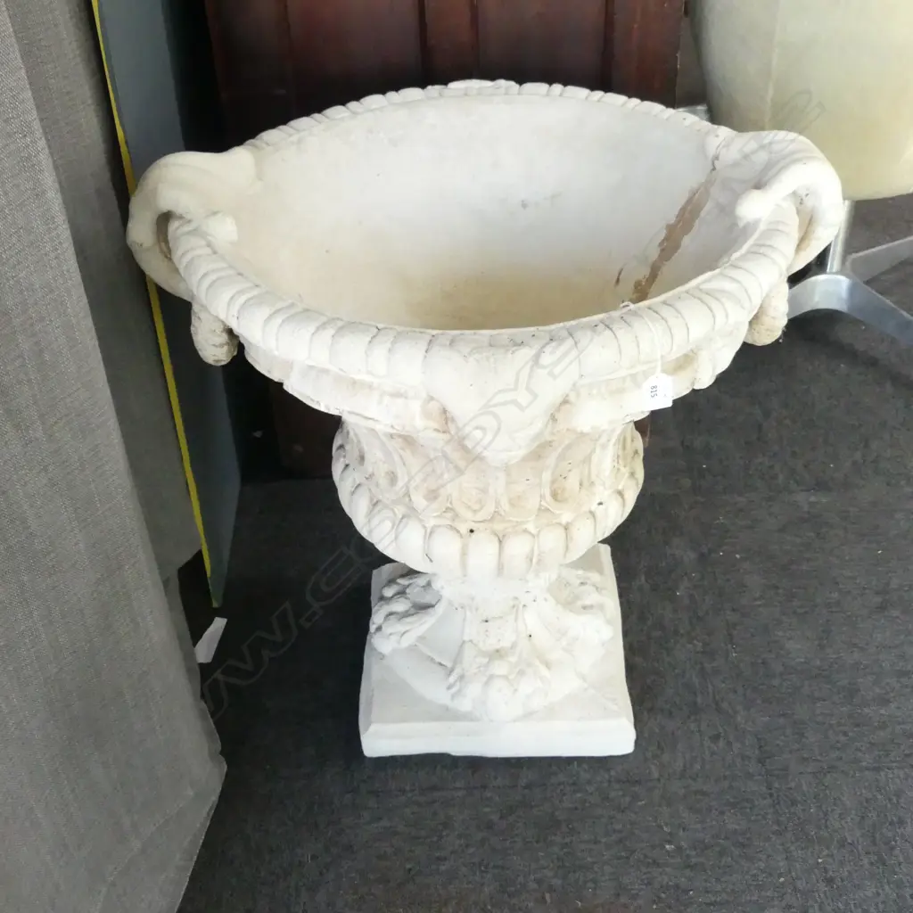 LGE VINTAGE CLASSICAL CONCRETE URN 670 x 670 mask decoration chipped corner + old repair Image 1++