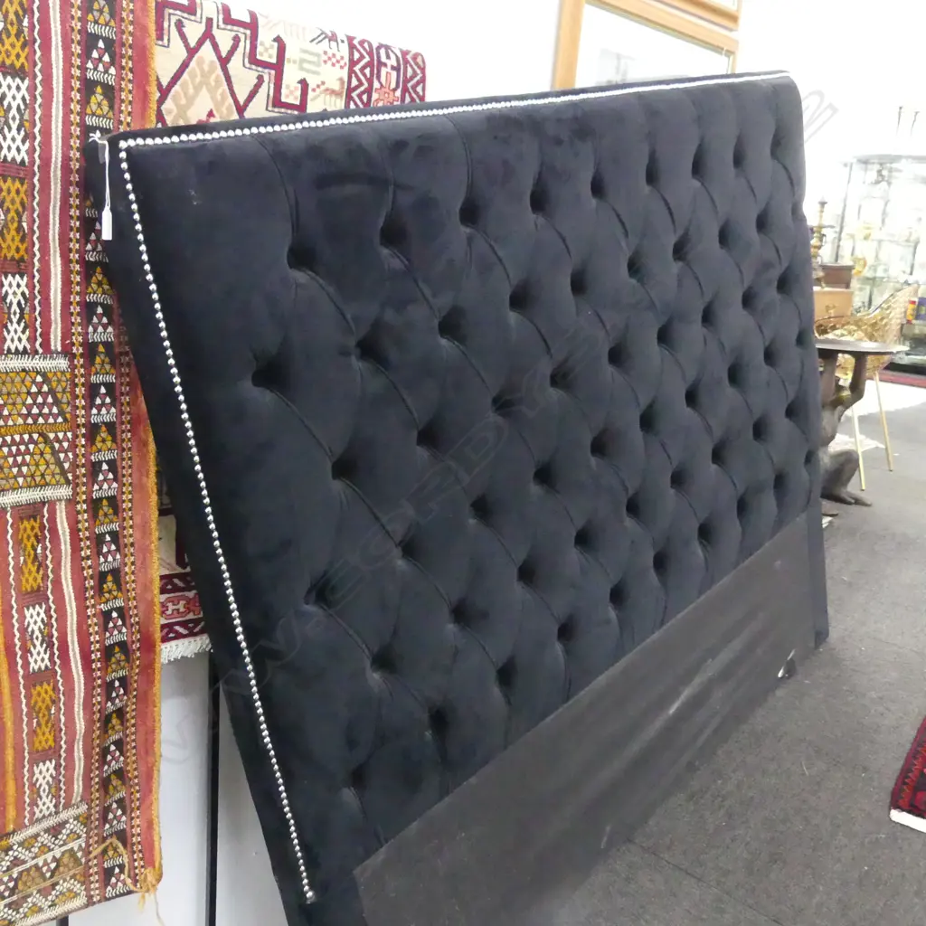 LG BLACK VELVET BUTTONED HEAD BOARD W.1680mm H.1500mm Image 1++