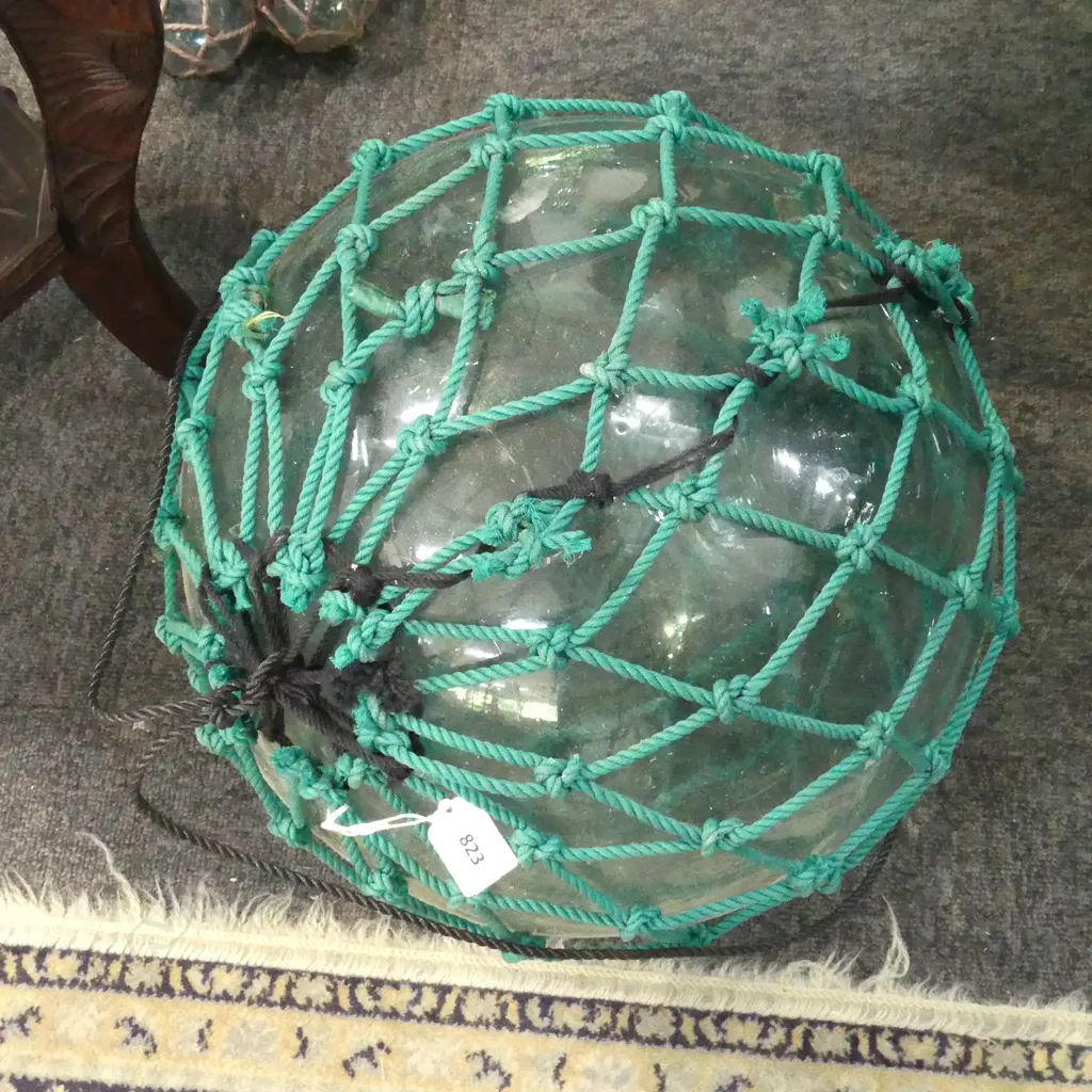 OLD GLASS FISHING FLOAT w. NETTING APPROX DIA.460mm hand blown Image 1++