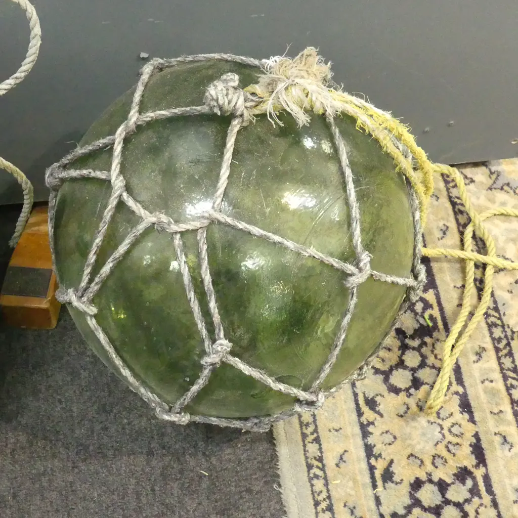 OLD GLASS FISHING FLOAT w. NETTING APPROX DIA.340mm hand blown Image 1++