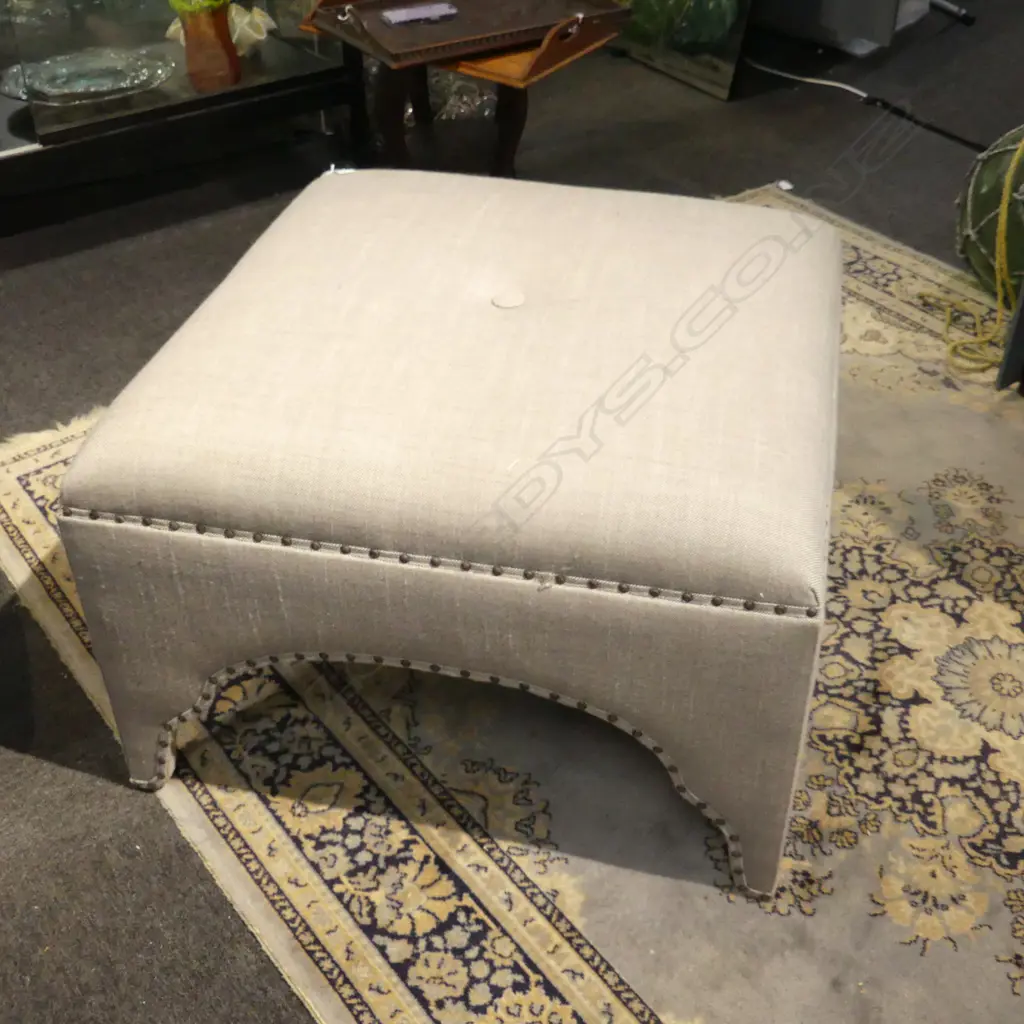 GREY UPHOLSTERED OTTOMAN 800x800x550mm Image 1++