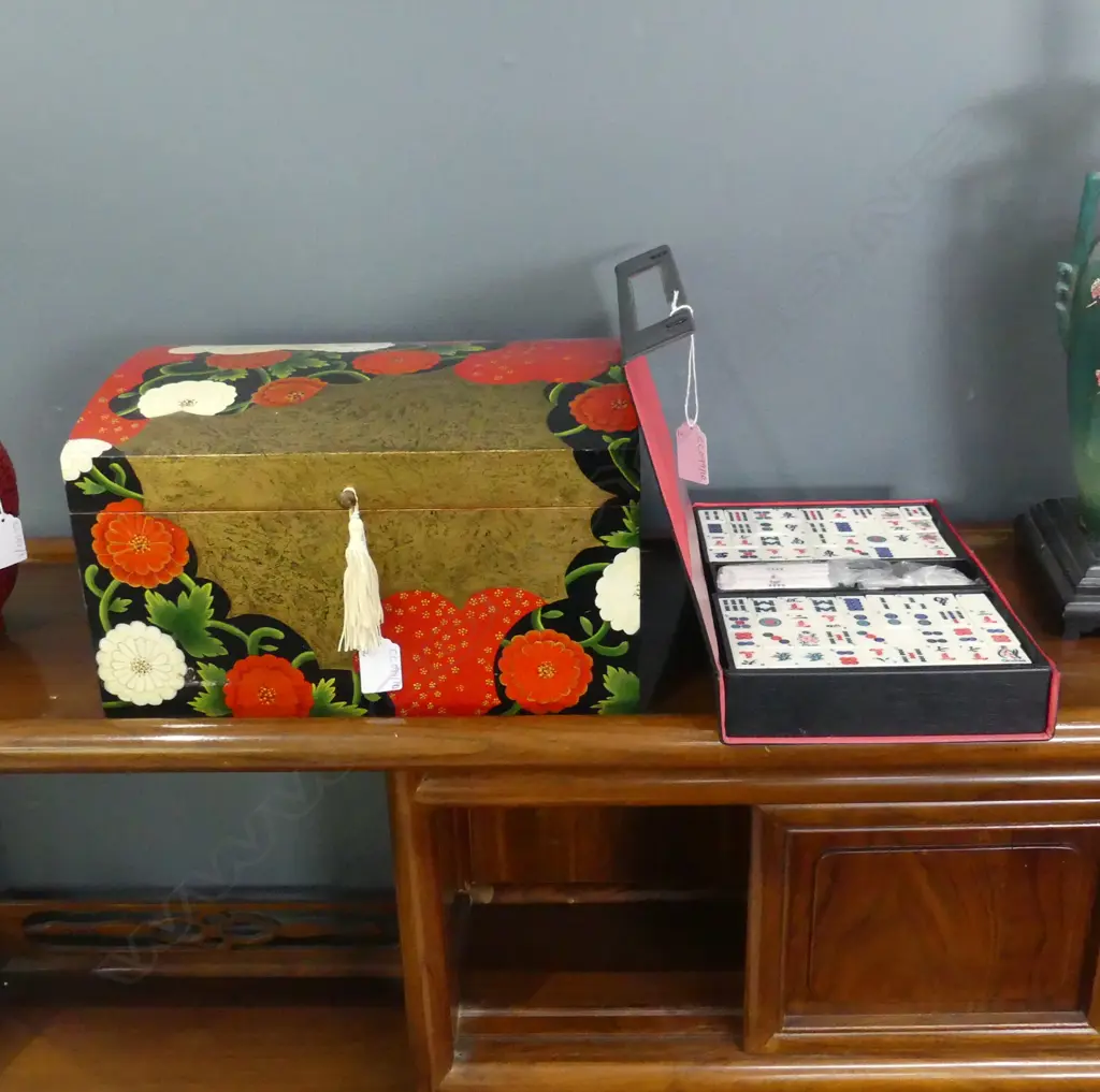 MAH JONG SET, CASED + HAND PAINTED BOX W.330mm Image 1++