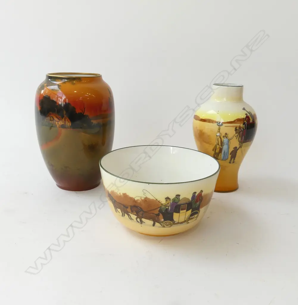 3 PCES ROYAL DOULTON; COACHING DAYS VASE & BOWL, VASE w. SUNSET LANDSCAPE H.155mm Image 1++
