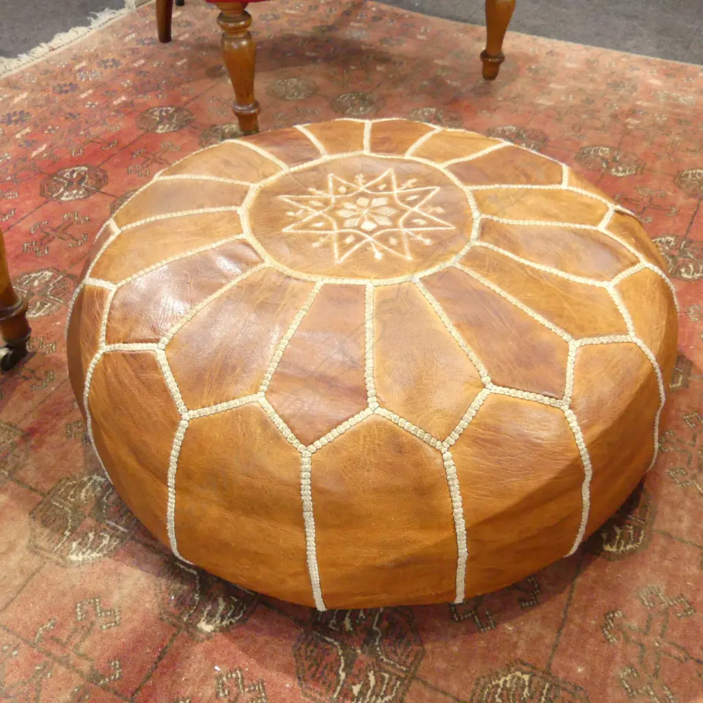 LEATHER POUF 600mm dia Image 1++