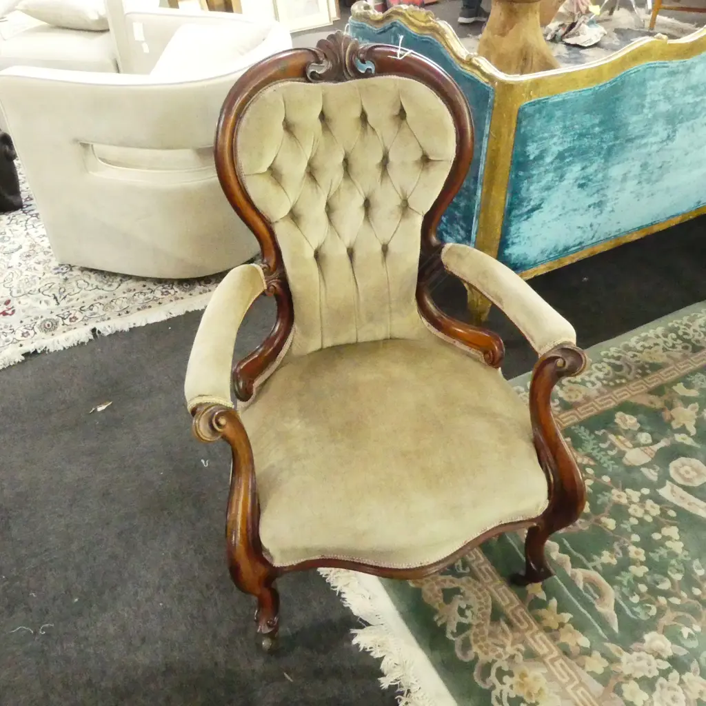 VICTORIAN GRAND FATHER ARMCHAIR Image 1++