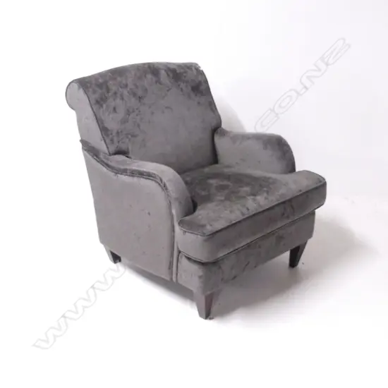 QUALITY P ARM CHAIR IN GREY VELVET 770x1000x910mm