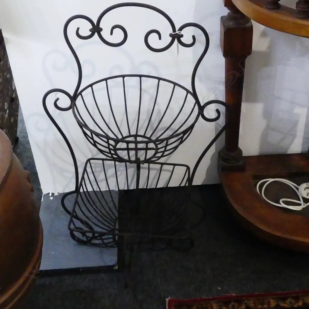 WROUGHT IRON 2 TIER PLANT STAND H.705mm + DOOR MAT Image 1++