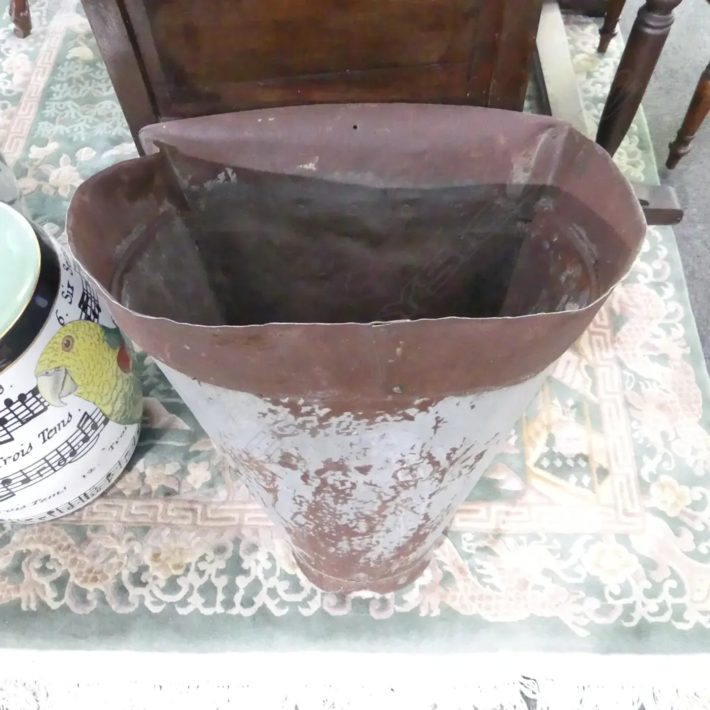 VINTAGE FRENCH GRAPE HARVEST BIN 600x480x650mm Image 1++