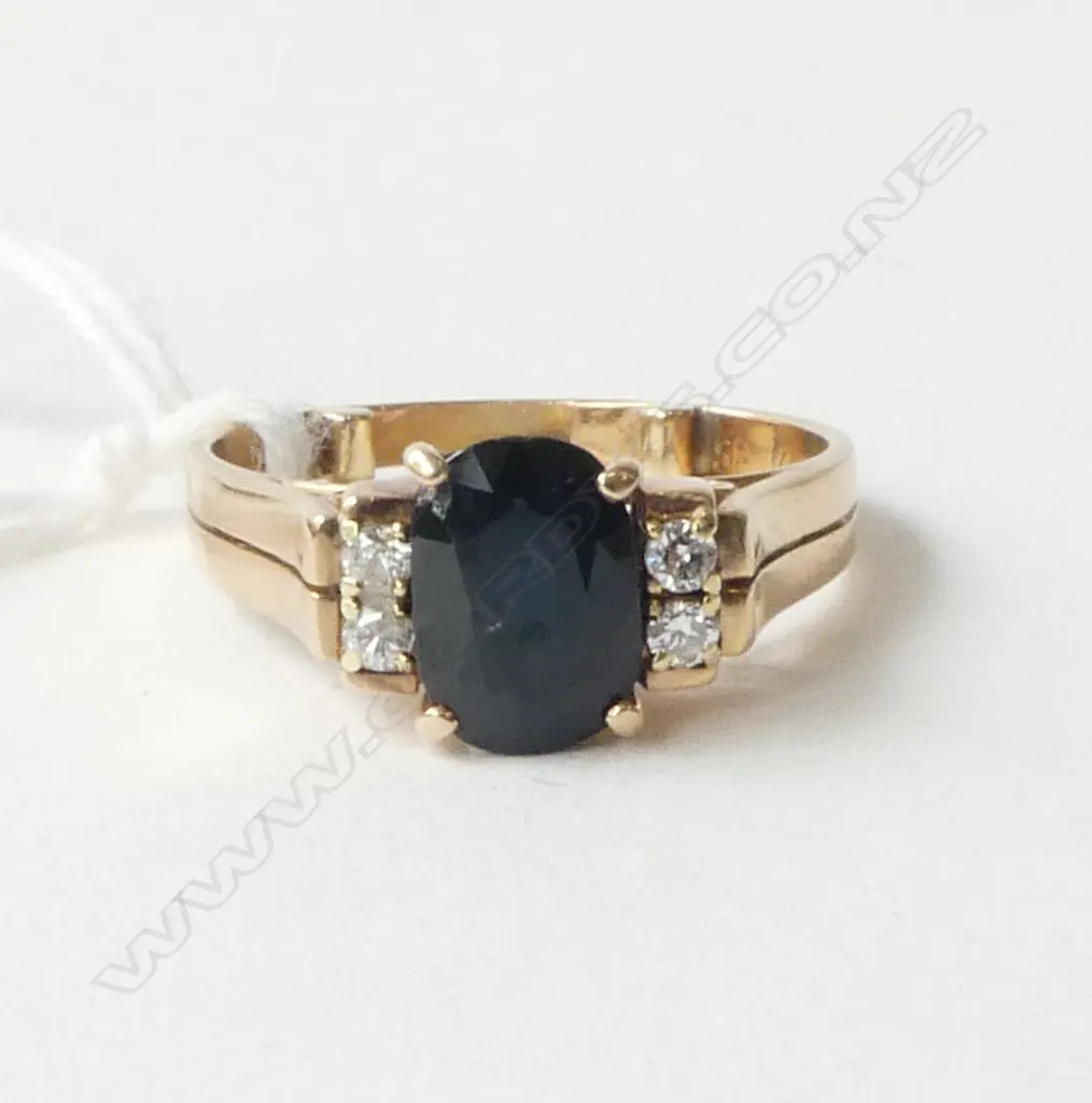 14ct YELLOW GOLD SAPPHIRE & 4 DIAMOND RING 3gms SIZE L ? Image 1++