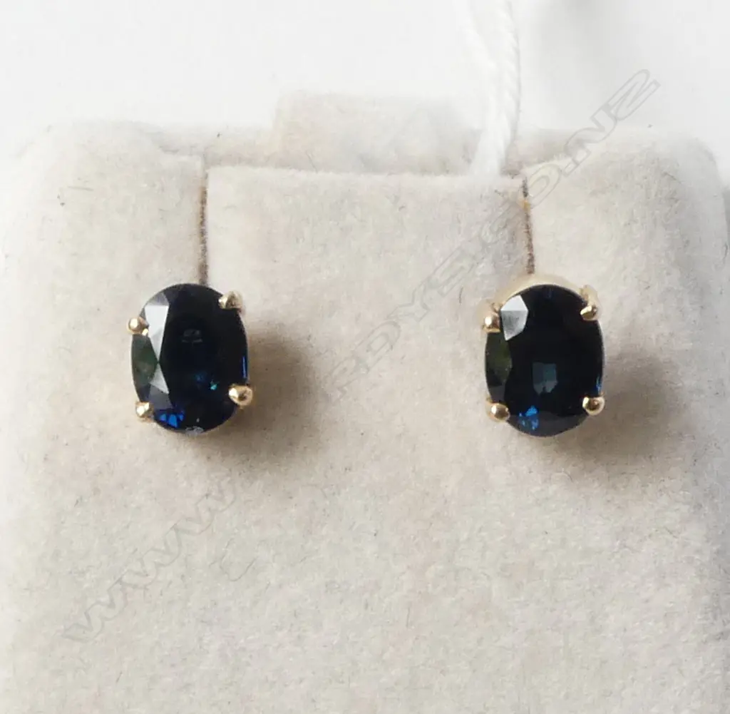 PR 9ct YELLOW GOLD & SAPPHIRE  STUD EARRINGS Image 1++
