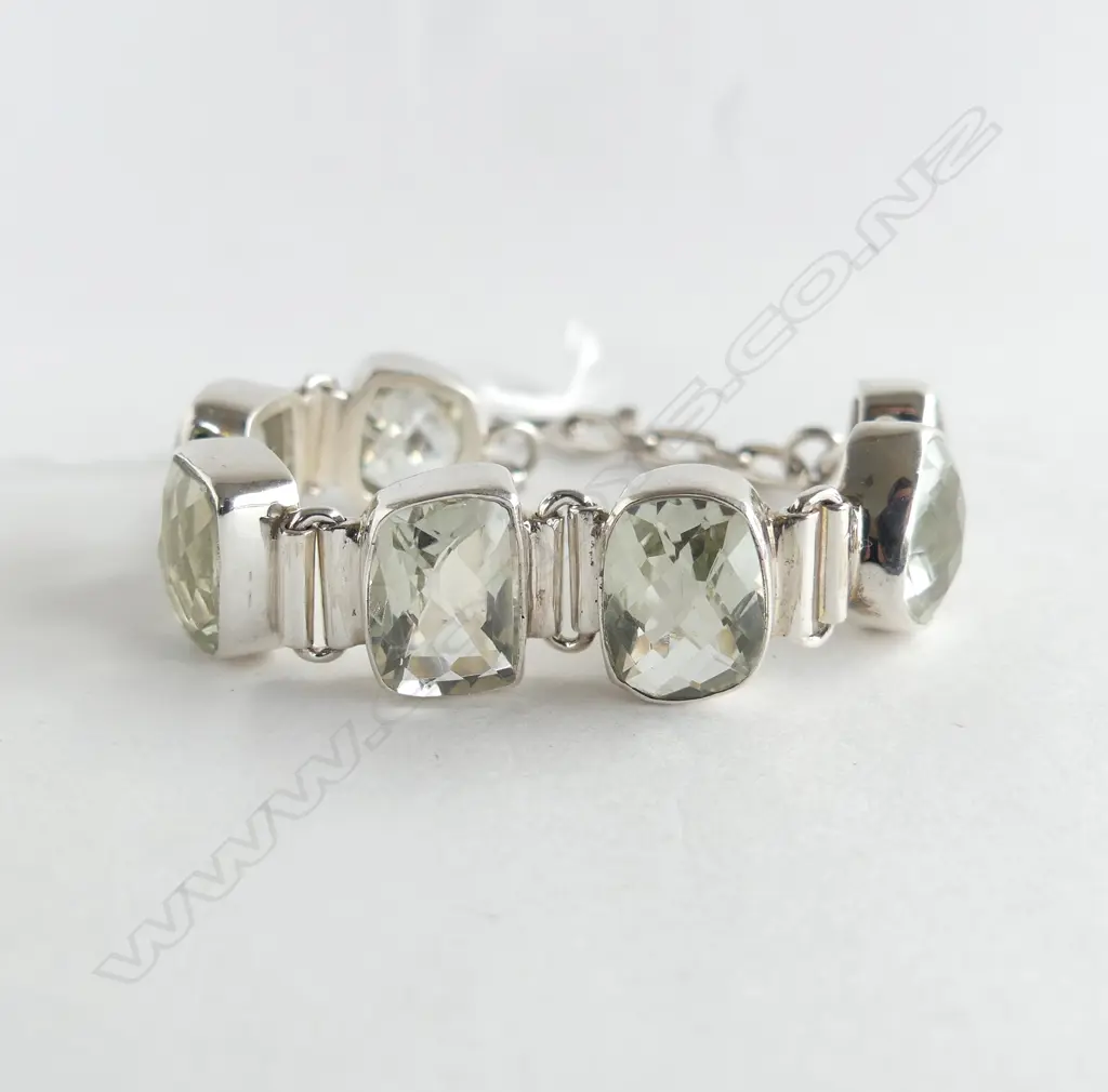 SILVER & GREEN AMETHYST BRACELET (NEW) Image 1++