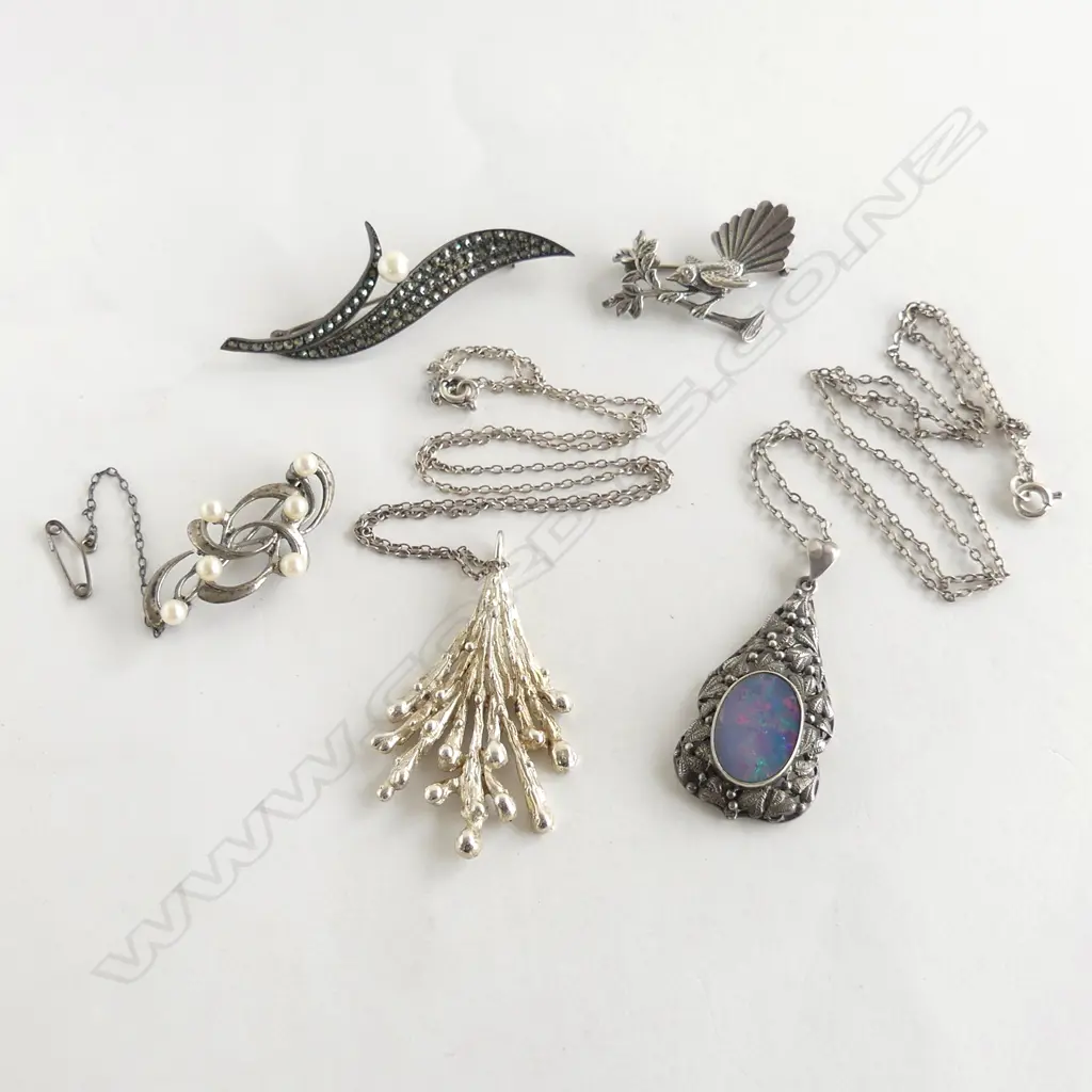 5 SILVER JEWELLERY ITEMS: Rhoda Wager attrib, opal pendant + fantail brooch + 2 pearl brooches + designer pendant   Image 1++