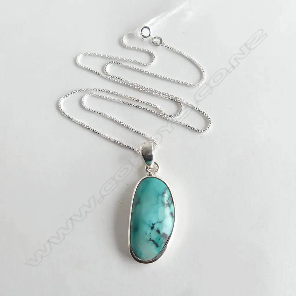 SILVER SET TURQUOISE PENDANT ON SILVER CHAIN (NEW) Image 1++