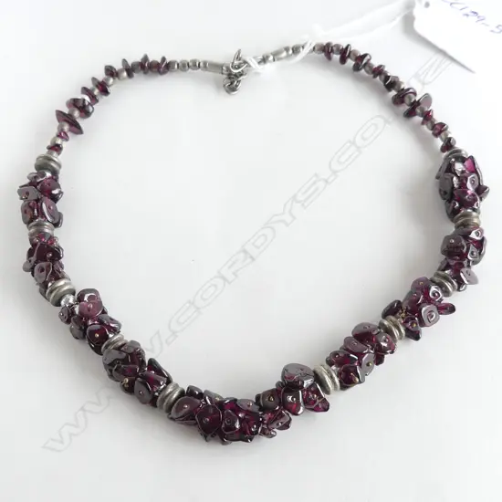 TIBETIAN GARNET & SILVER NECKLACE