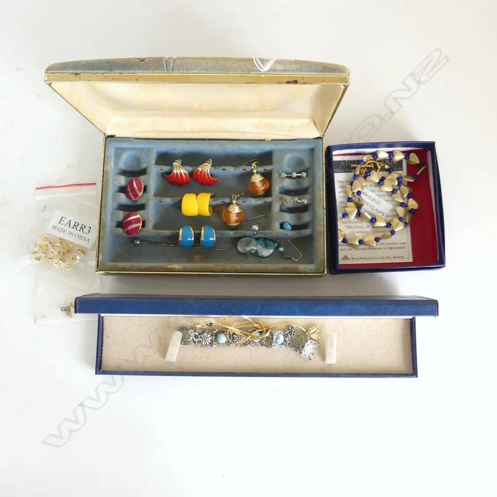 VINTAGE ASST COSTUME JEWELLERY 3 BOXES: necklaces bracelet earrings  Image 1++