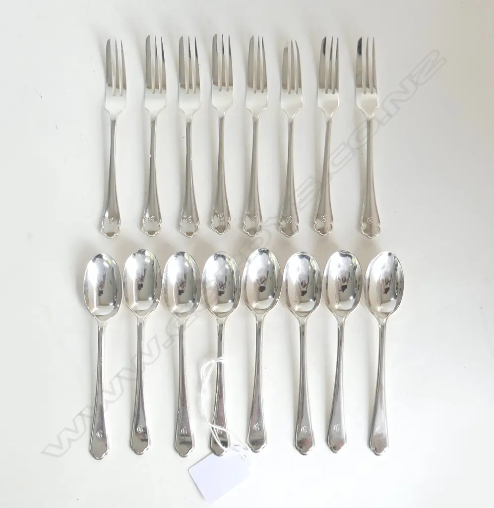 8 SILVER TEASPOONS & DESSERT FORKS, 312gm Image 1++