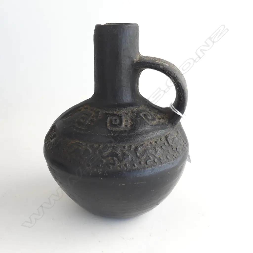 VERY OLD SOUTH AMERICAN EARLY INCA POT EXTENDED SPOUT & HANDLE. H.150mm  Image 1++