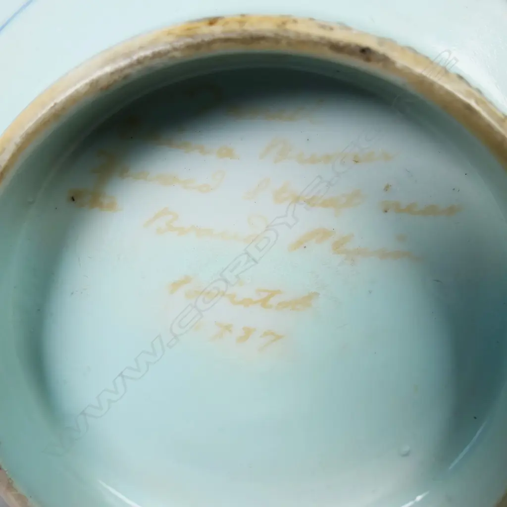 A late 18thC Chinese imari porcelain bowl, Image 1++