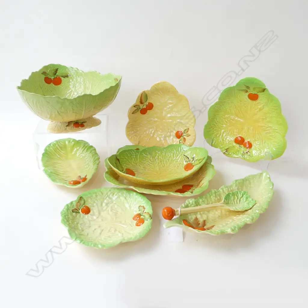 9 PCES CARLTON WARE, GREEN LETTUCE Image 1++