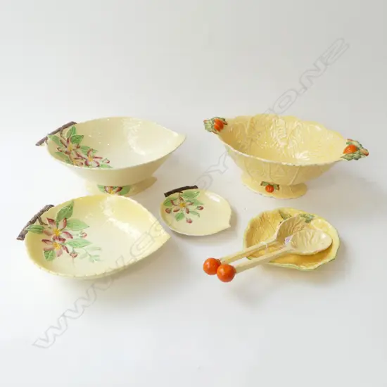 YELLOW CARLTON WARE FOOTED SALAD BOWL W.310mm + PR SERVERS & DISH + 3 GRADUATING DISHES