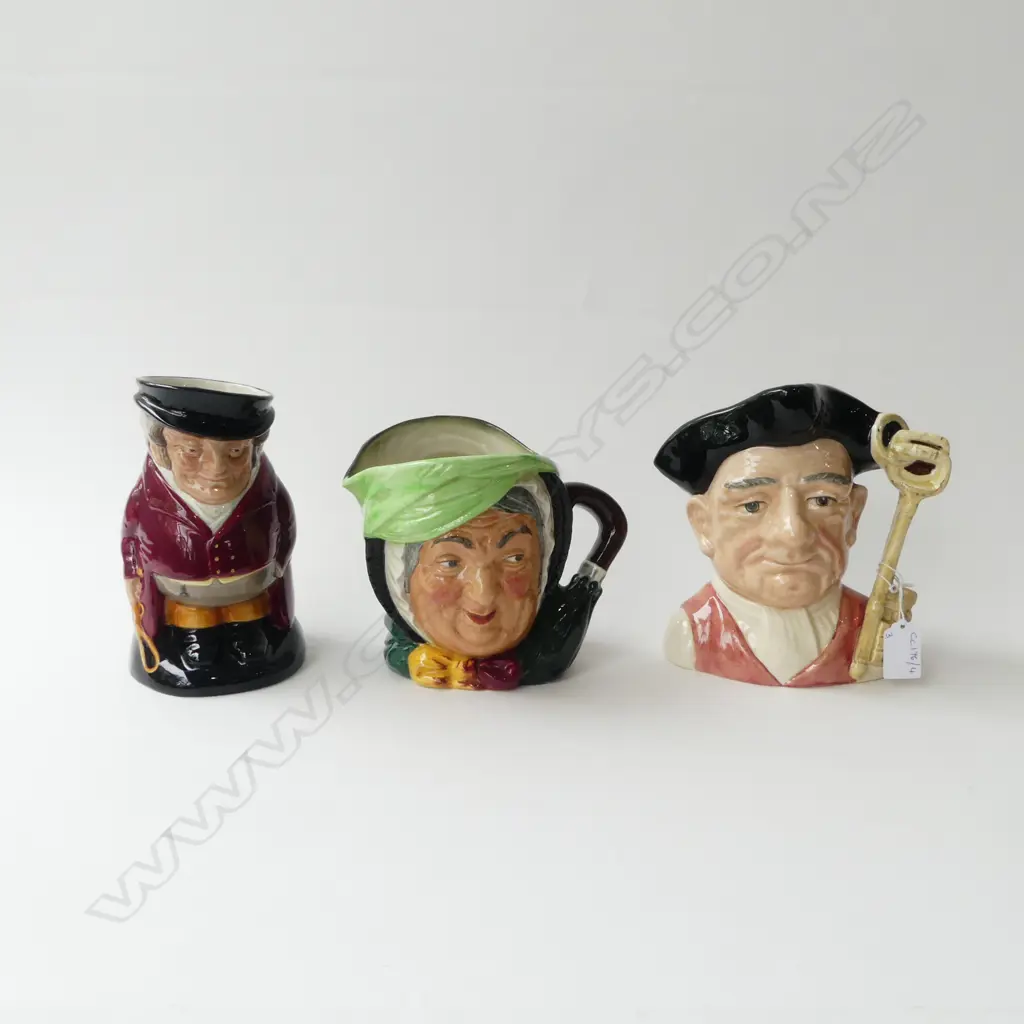 3 ROYAL DOULTON CHARACTER JUGS; HUNTSMAN, GAOLER, SAIREY GUMP H.185mm Image 1++