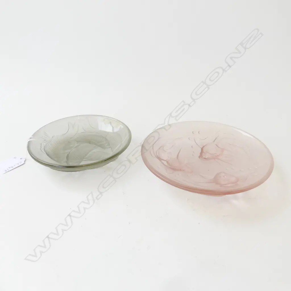 2 PRESSED ART GLASS BOWLS, FISH DESIGN 155, 135mm dia Image 1++