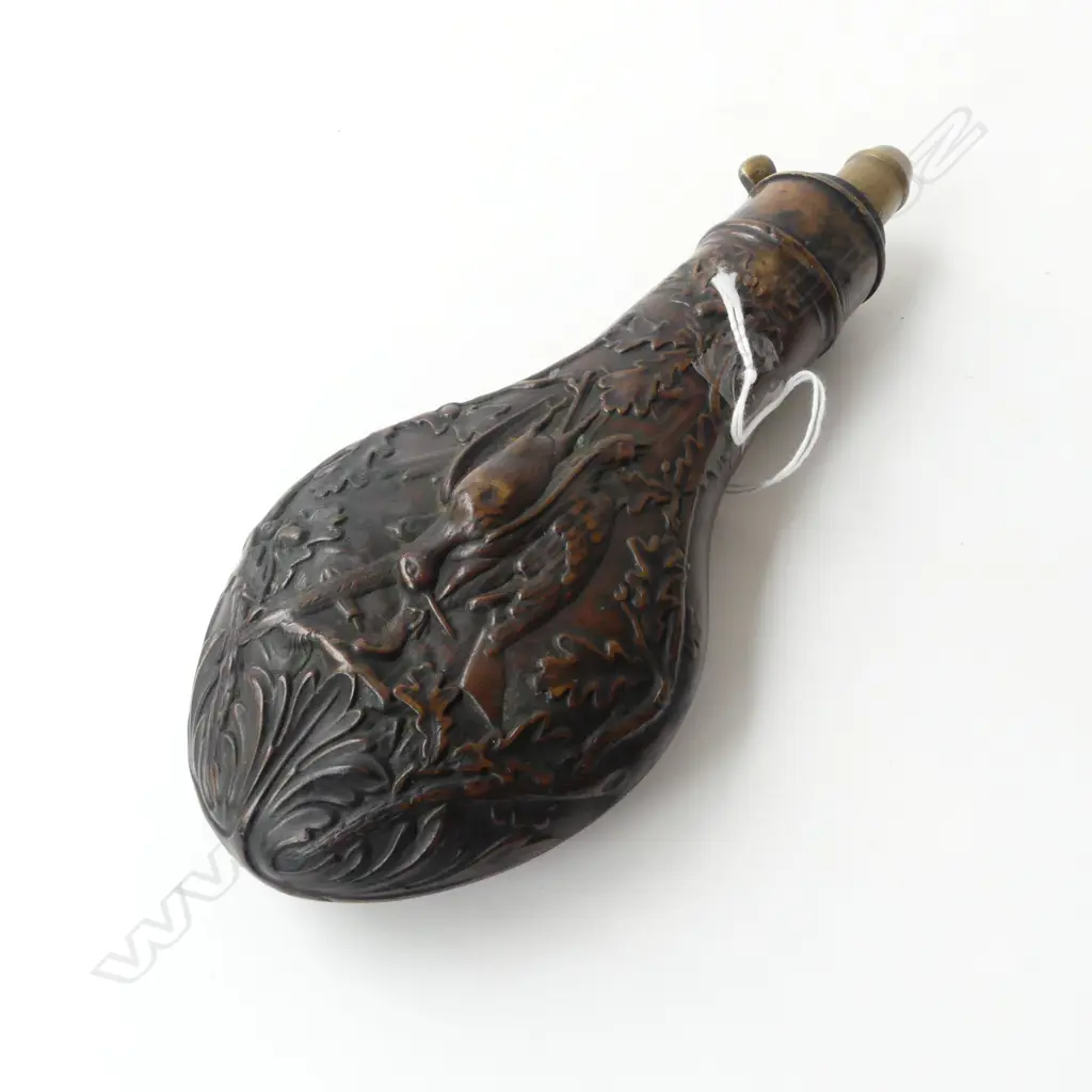 ANTIQUE POWDER FLASK; BIRD & OAK LEAF DESIGN L.200mm Image 1++