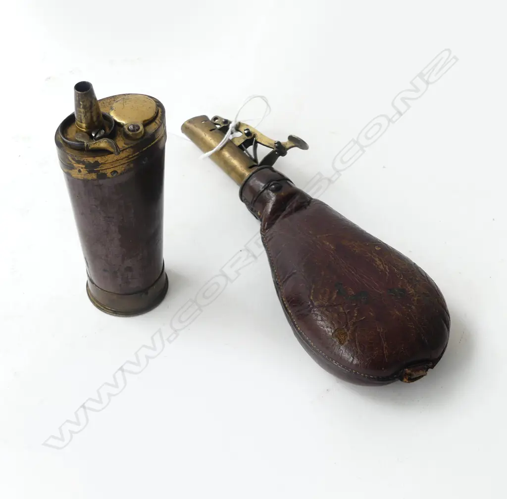 2 ANTIQUE POWDER FLASKS; LEATHER ONE LOADED L.195mm Image 1++