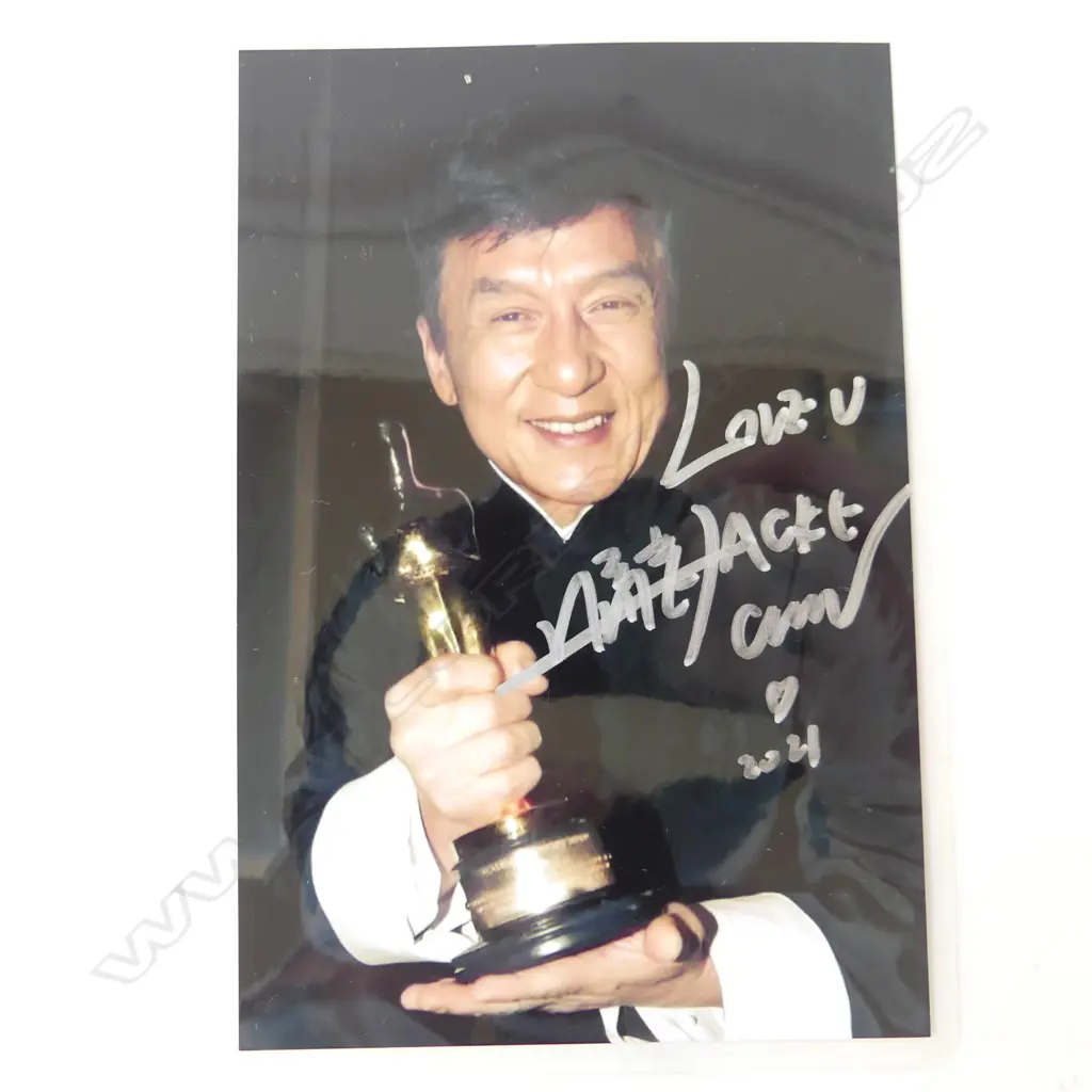 SIGNED PHOTO JACKIE CHAN Image 1++