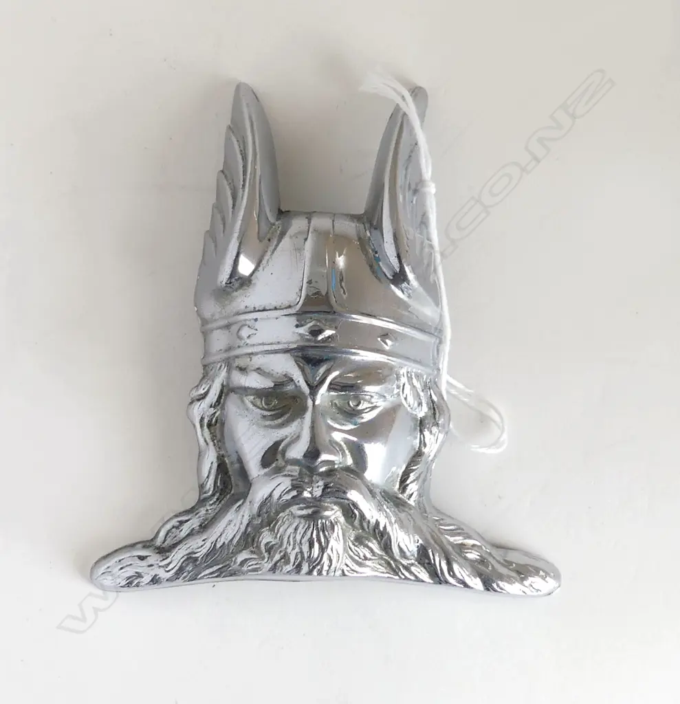 VINTAGE ROVER P4 CAR RADIATOR VIKING MASCOT HOOD BADGE H.95mm Image 1++