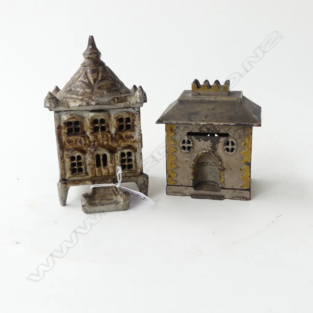 2 ANTIQUE CAST IRON MONEY BANKS H.130mm Image 1++