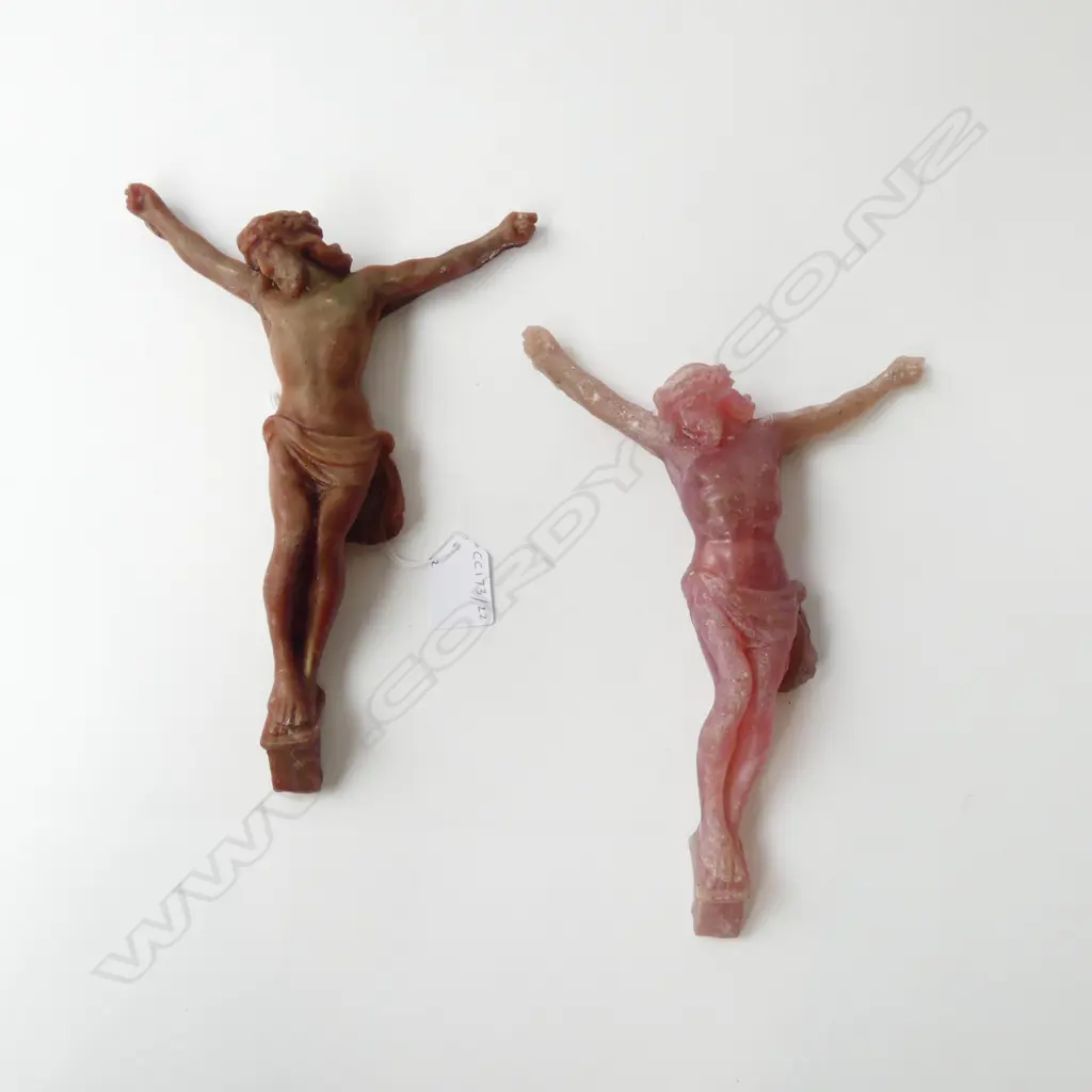 TWO VINTAGE JESUS CHRIST CROSS FIGURES IN RESIN, L.250MM W.170MM Image 1++