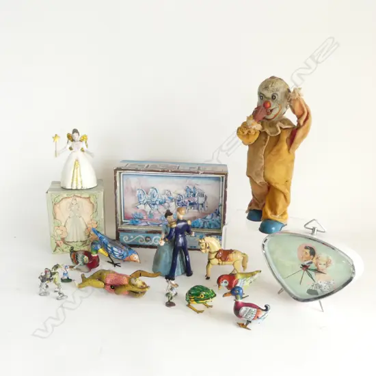 VINTAGE WINDUP TOYS, LEAD SOLDIERS, VINTAGE CREEPY CLOWN, WIND UP WILD WEST MUSICAL BOX & CLOCK (all aged)
