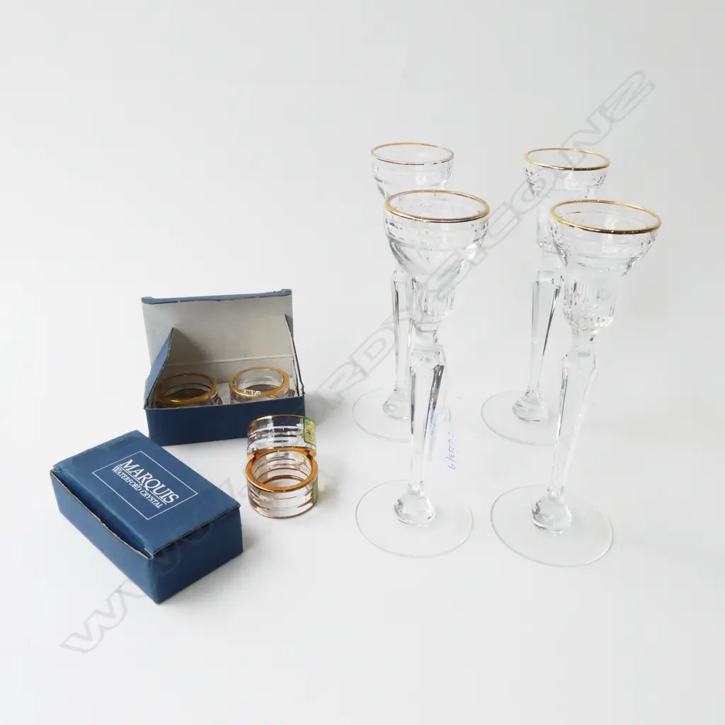 10 PCES MARQUIS BY WATERFORD; 6 NAPKIN RINGS + 4 CANDLESTICKS H.200mm Image 1++
