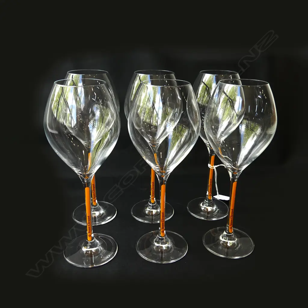 6 VEUVE CLICQUOT STEM GLASSES H.205mm Image 1++