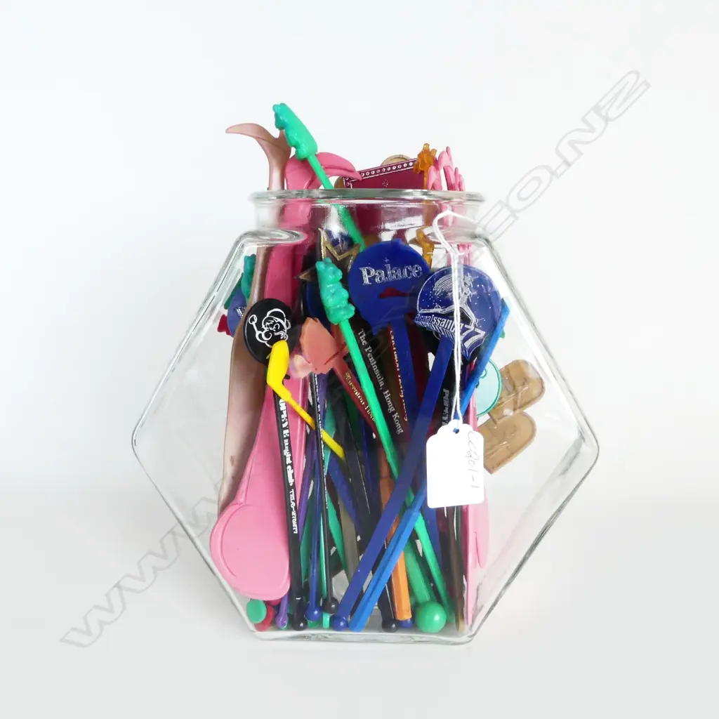 ASST. WORLD SWIZZLE STICKS Image 1++