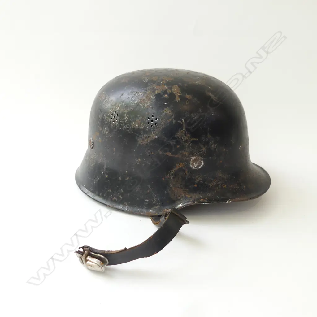 GERMAN WWII HELMET Image 1++