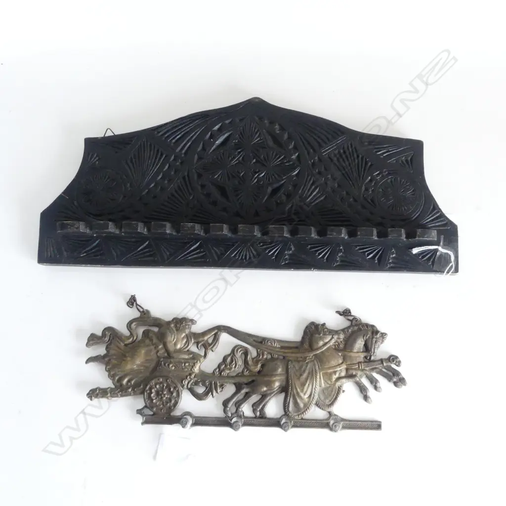 CHIP ART WALL PIPE RACK L380MM & METAL CHARIOT WALL KEY RACK L280MM Image 1++