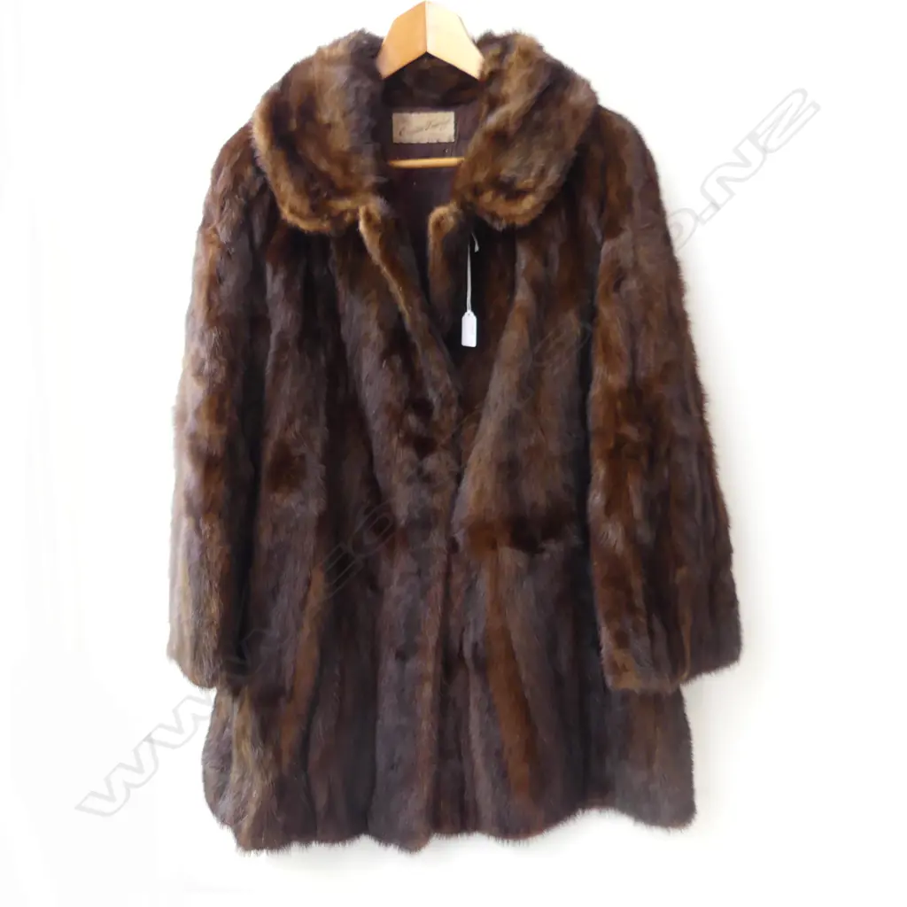 VINTAGE MINK JACKET - DEEP CHOCOLATE BROWN - ROUND COLLAR Image 1++